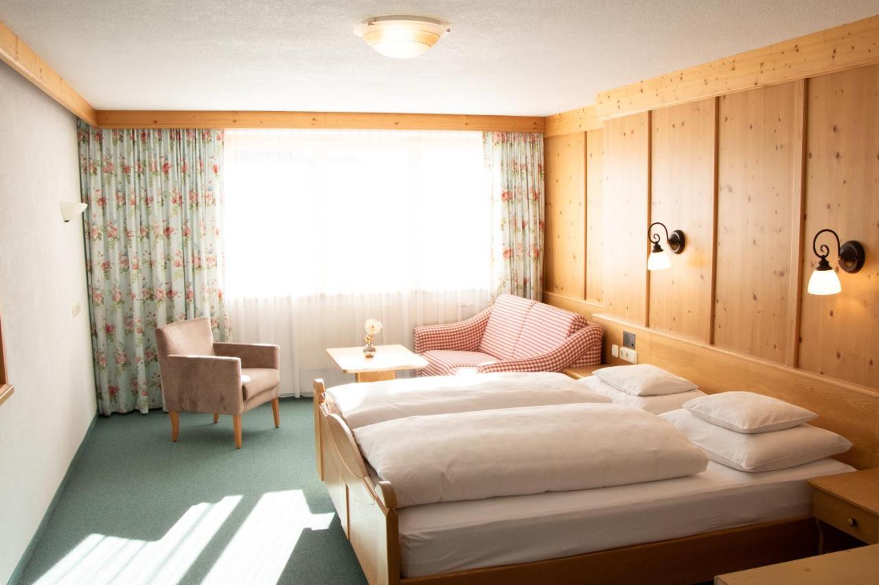 Hotel Walserberg Warth  Cameră foto